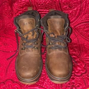 Jeep boots